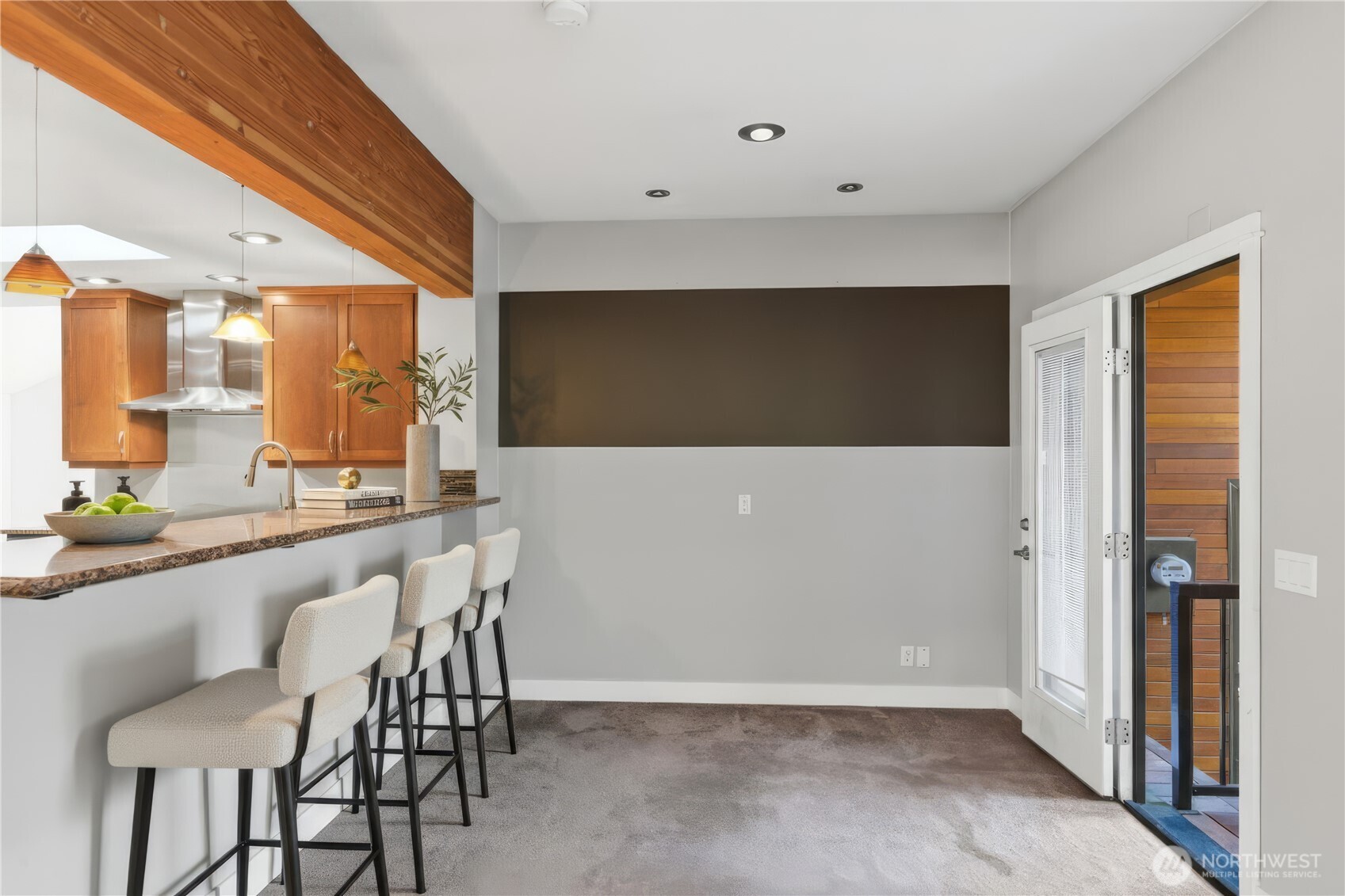 6006 105th Ave NE, Kirkland, WA 98033