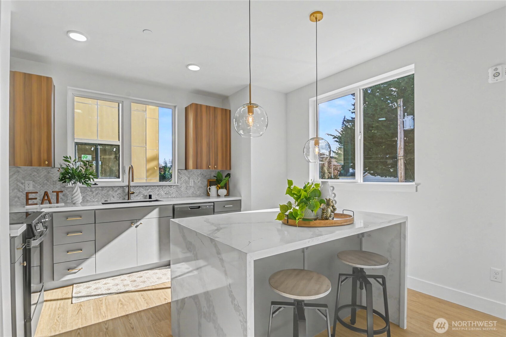 516 13th Avenue SE, Olympia, WA 98501