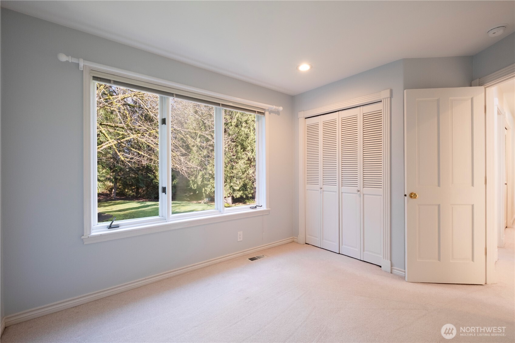 3123 240th Avenue NE, Sammamish, WA 98074