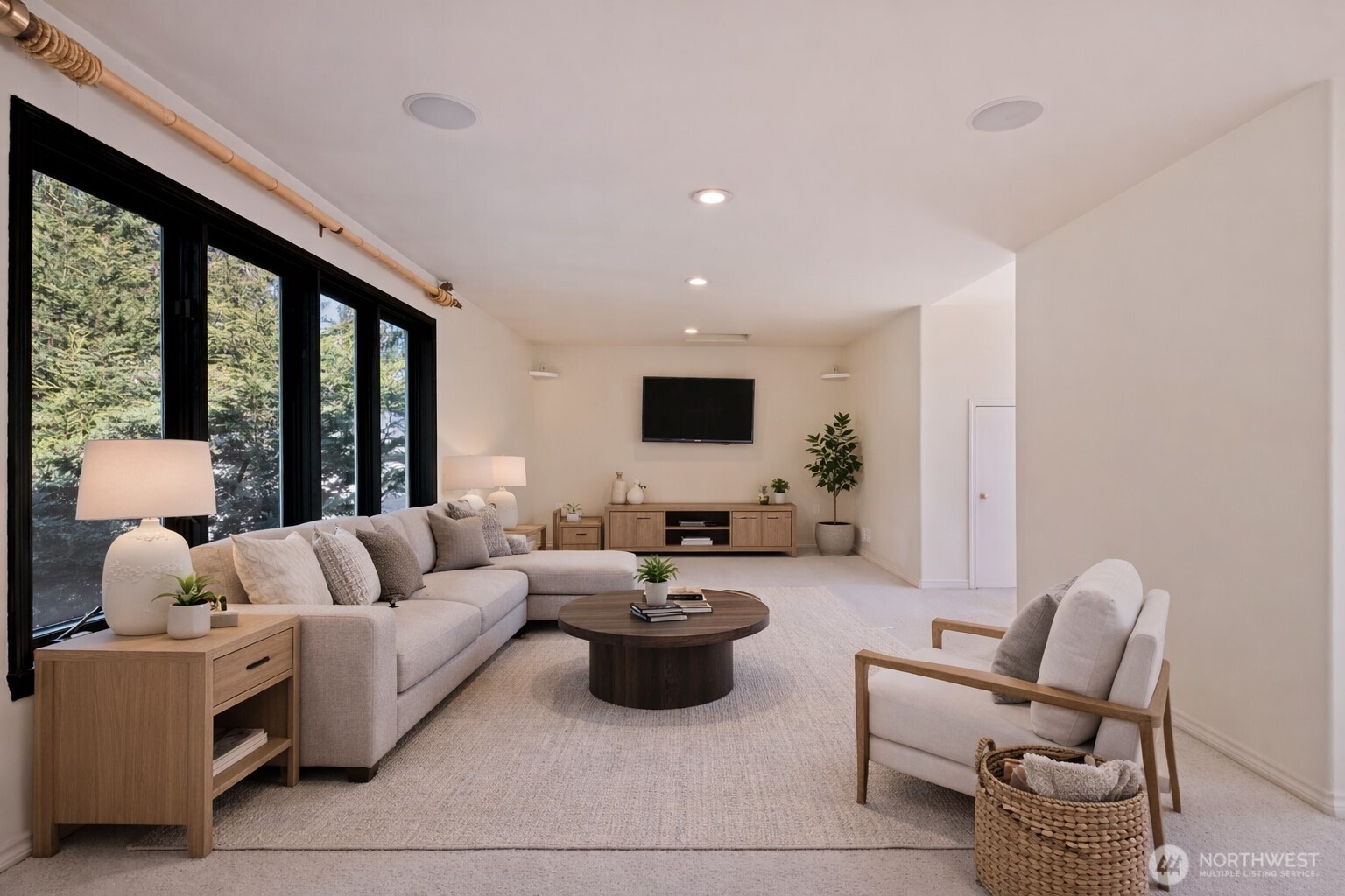 3123 240th Avenue NE, Sammamish, WA 98074