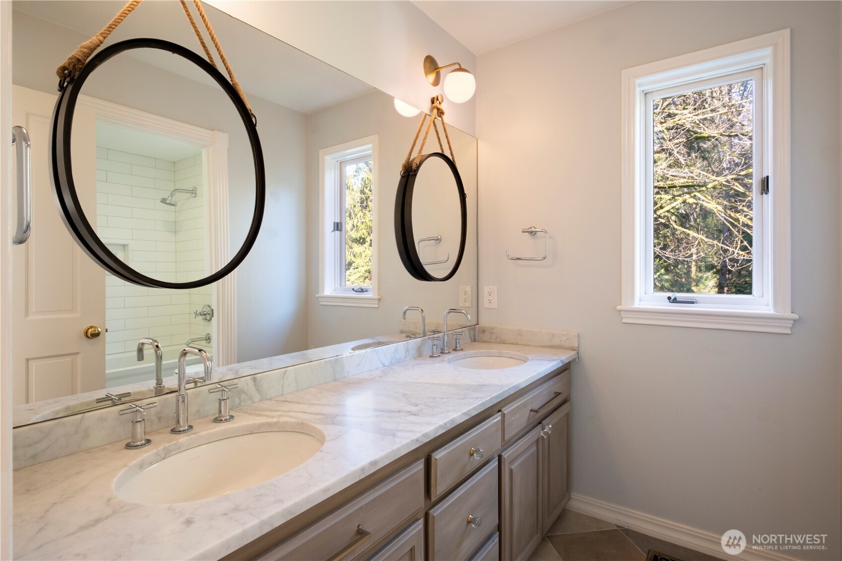 3123 240th Avenue NE, Sammamish, WA 98074