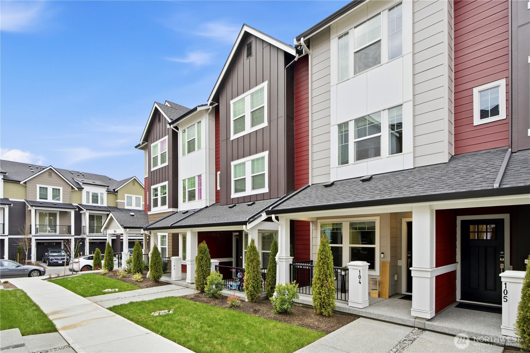 19244 NE 69th Circle #104, Redmond, WA 98052