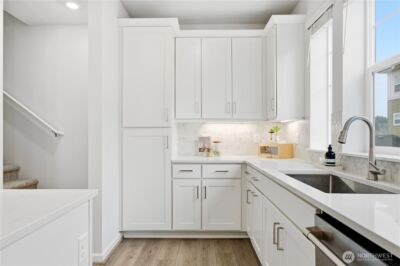 19244 NE 69th Circle #104, Redmond, WA 98052 - Photo 14