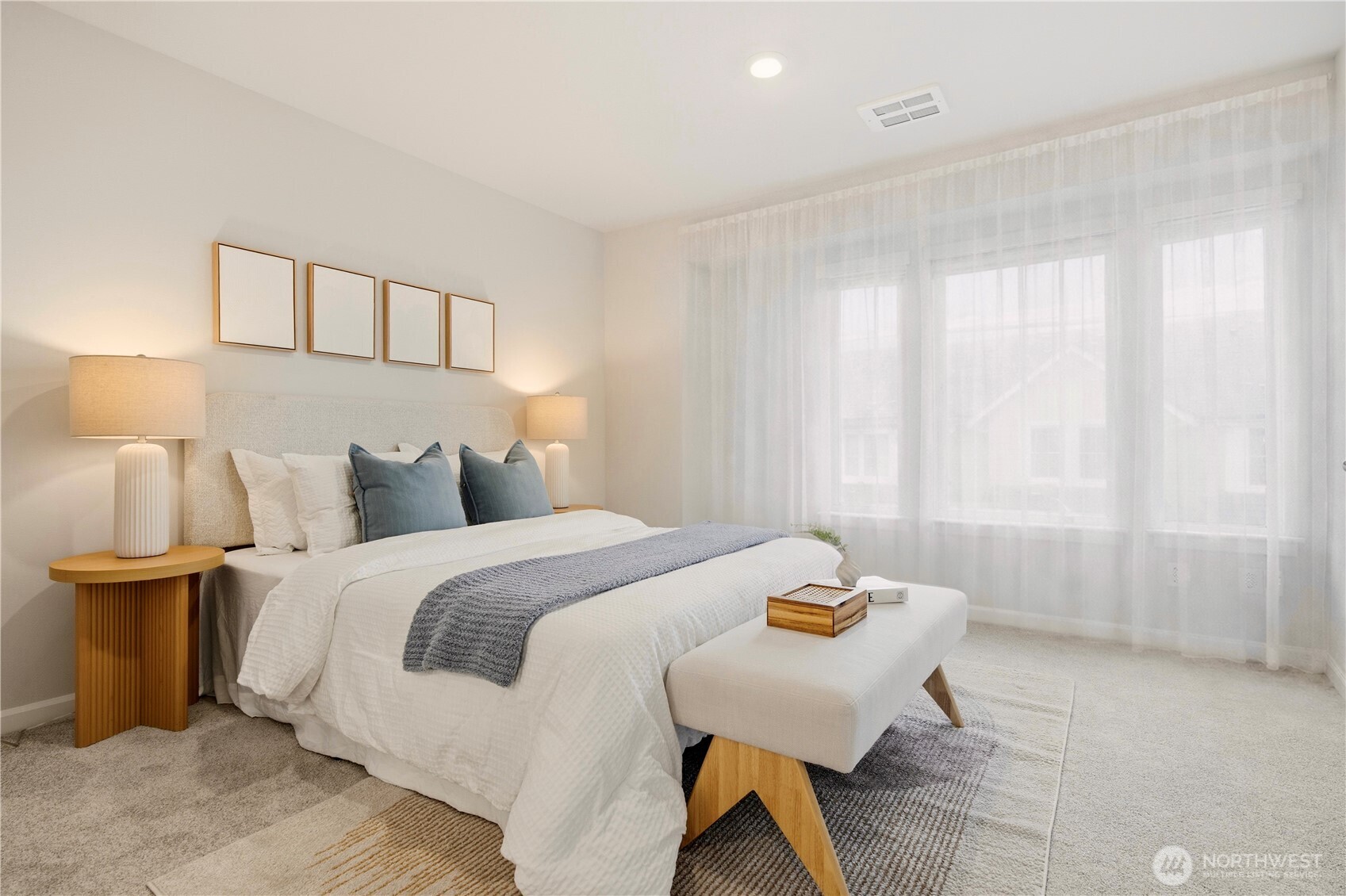 19244 NE 69th Circle #104, Redmond, WA 98052