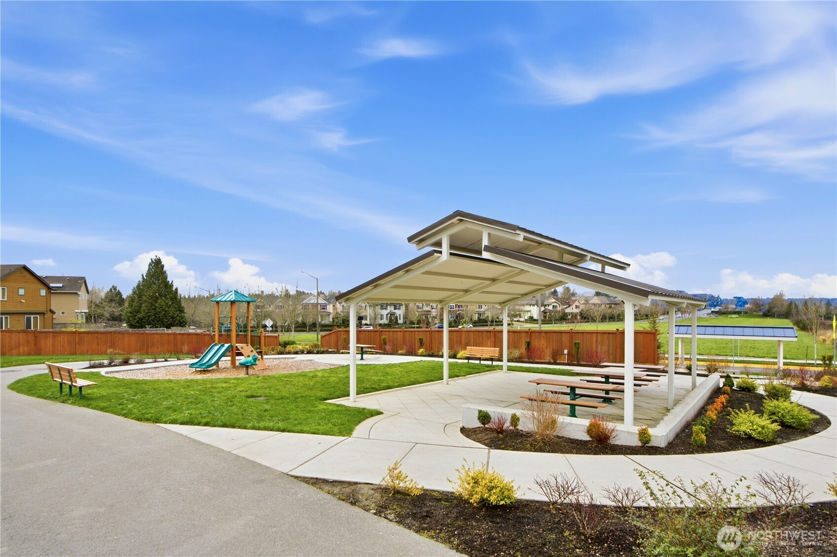 19244 NE 69th Circle #104, Redmond, WA 98052