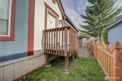 300 Park Avenue #20, Buckley, WA 98321 - Photo 3