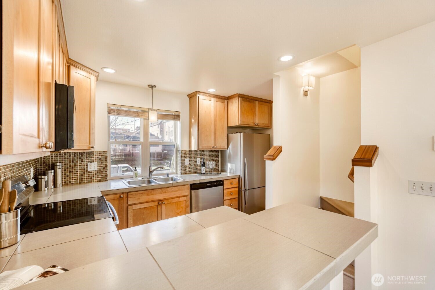 9010 18th Ave SW #A, Seattle, WA 98106