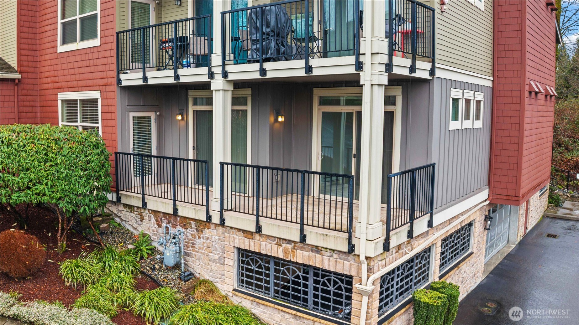 6800 132nd Place SE #W104, Newcastle, WA 98059