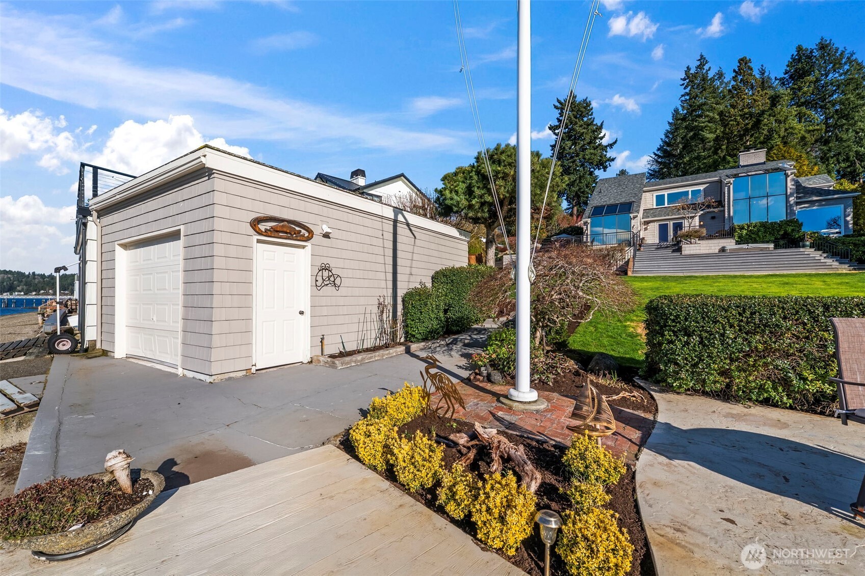 710 42nd Avenue NW, Gig Harbor, WA 98335