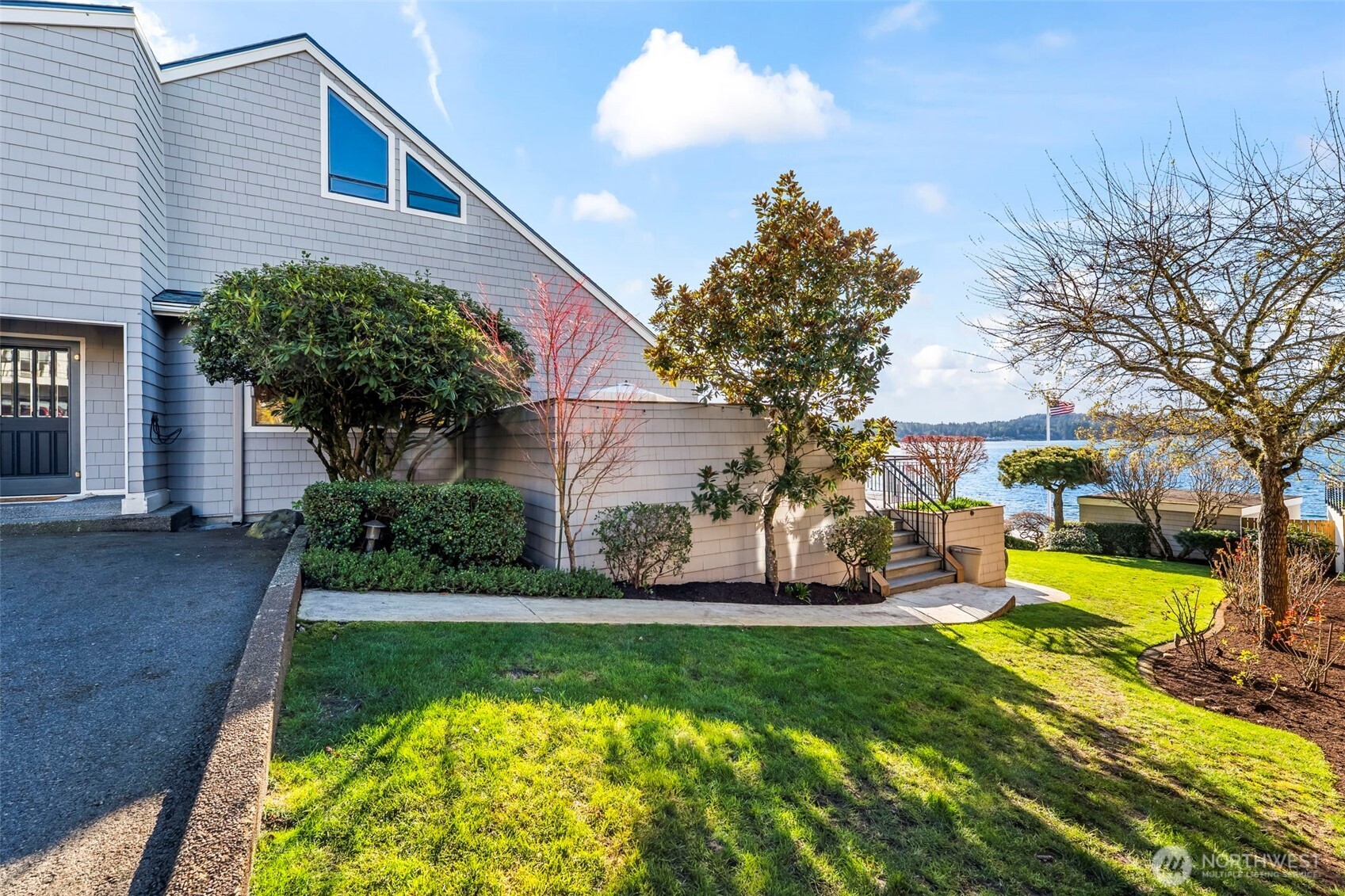 710 42nd Avenue NW, Gig Harbor, WA 98335