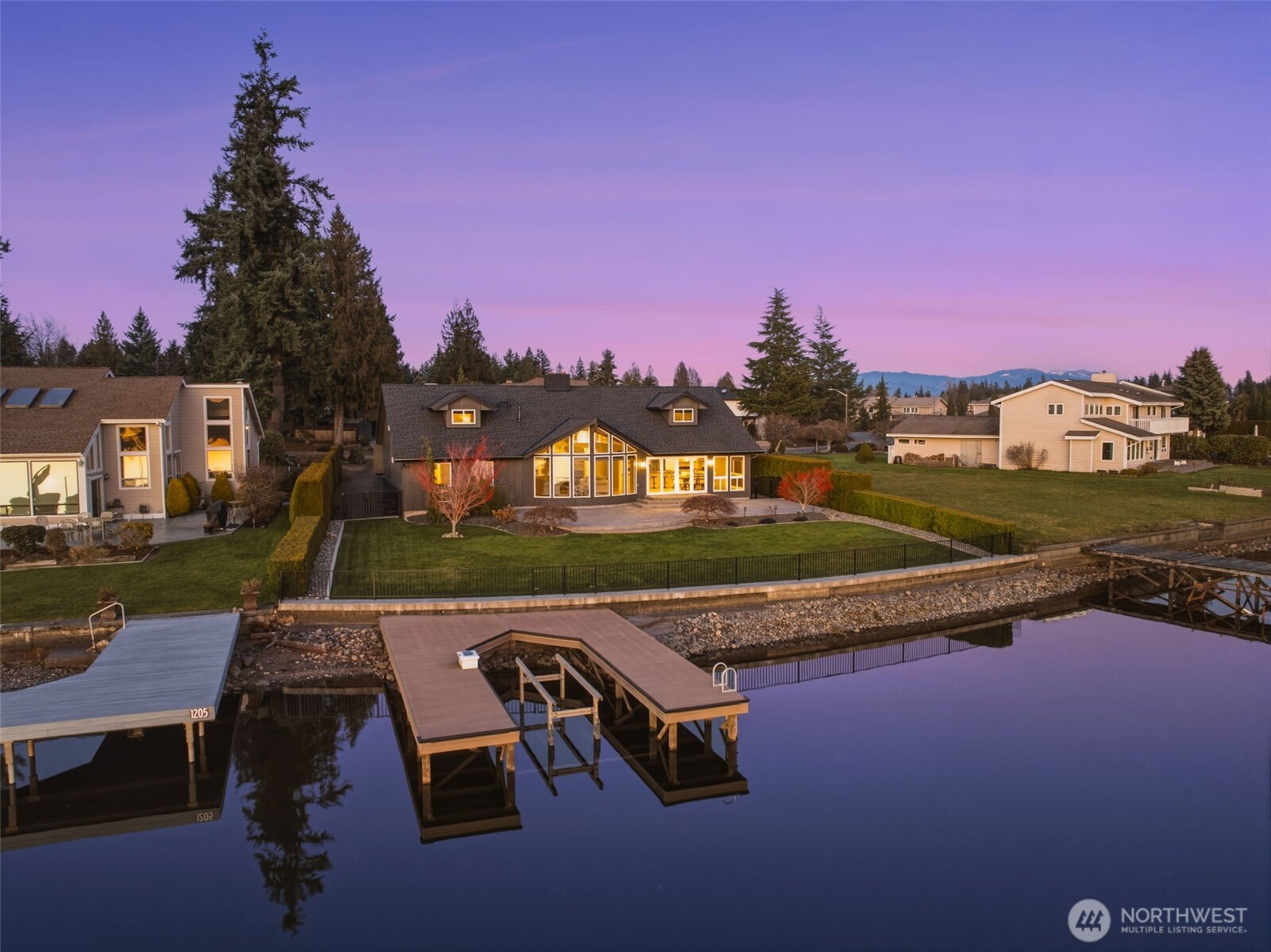 3417 204th Avenue Ct E, Lake Tapps, WA 98391