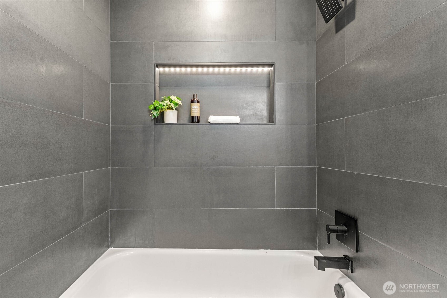 6101 Agnes Road NE, Tacoma, WA 98422