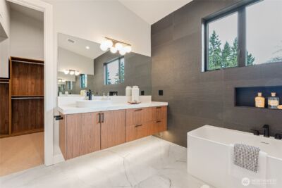 2423 129th Avenue SE, Bellevue, WA 98005 - Photo 19