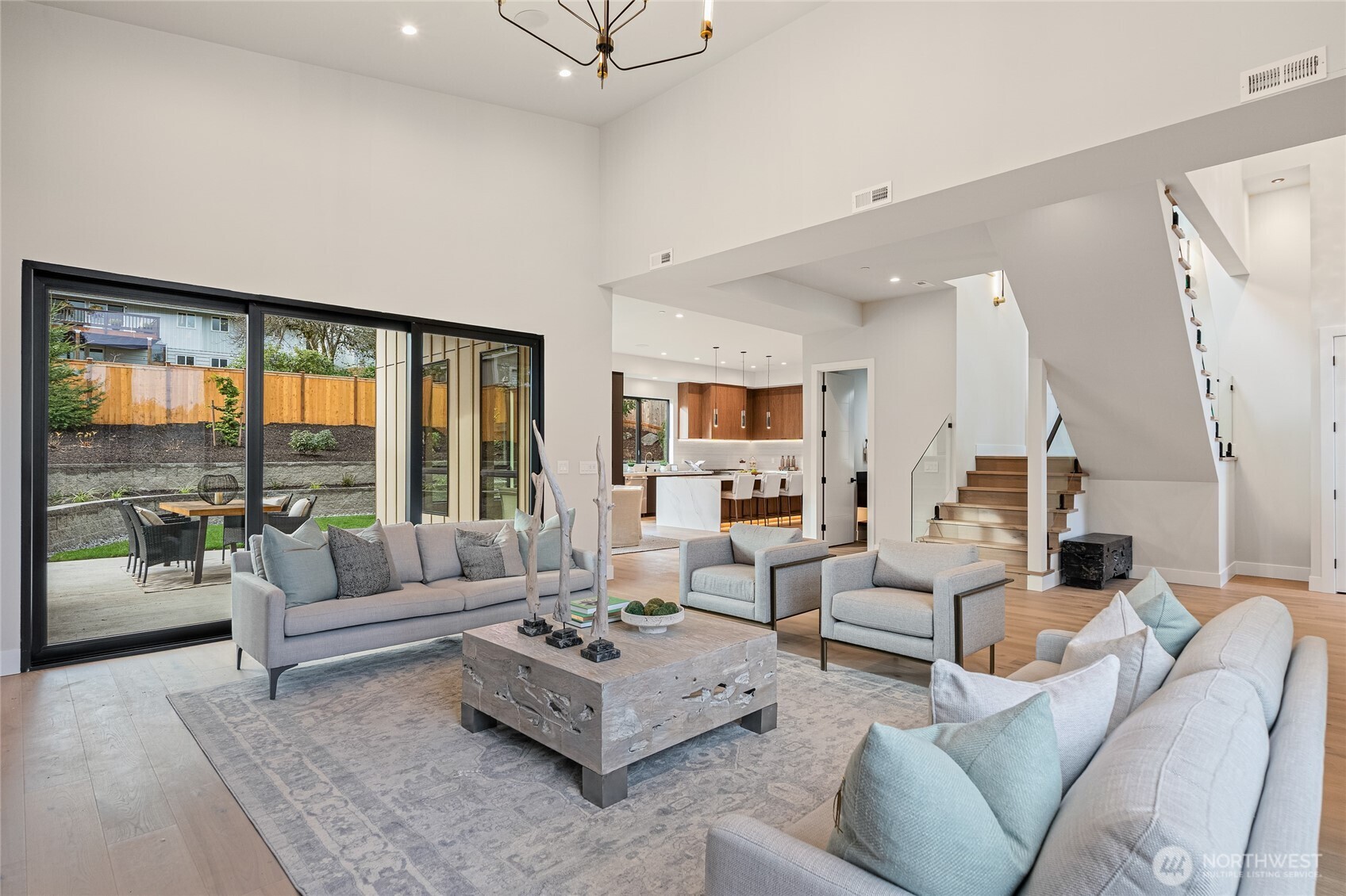 2423 129th Avenue SE, Bellevue, WA 98005