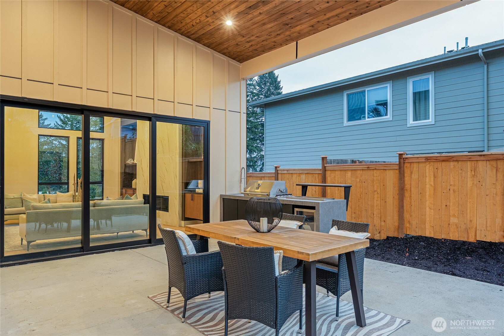 2423 129th Avenue SE, Bellevue, WA 98005