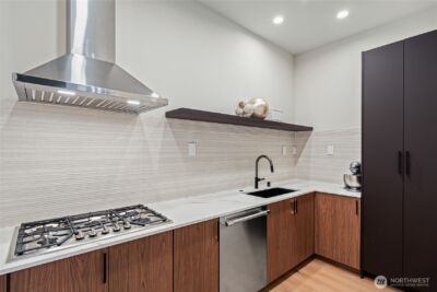 2423 129th Avenue SE, Bellevue, WA 98005 - Photo 10