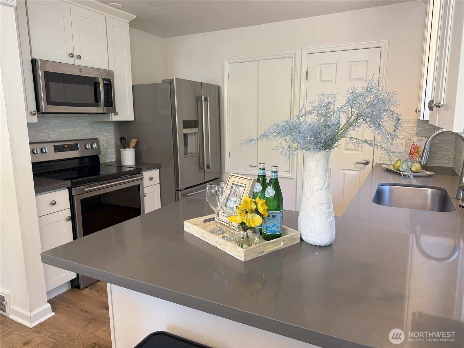 4329 NE 56th Street , Seattle, WA 98105