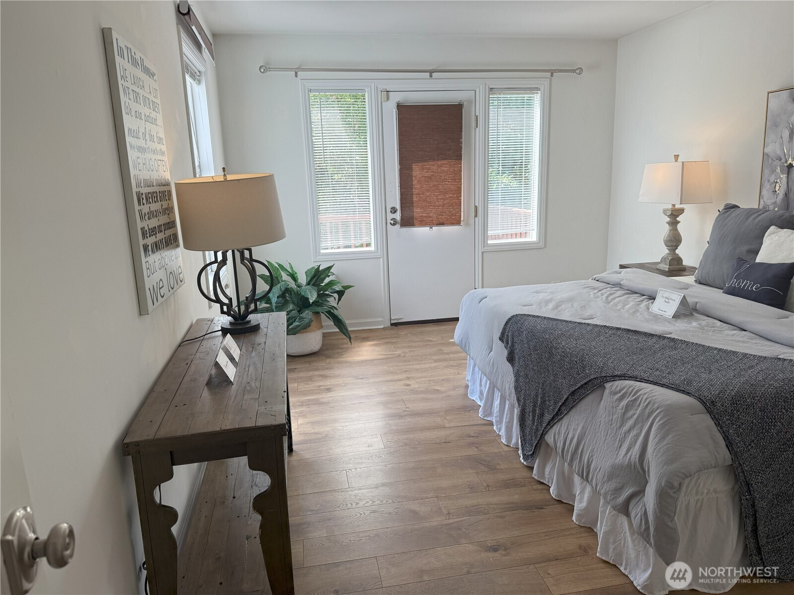 4329 NE 56th Street , Seattle, WA 98105