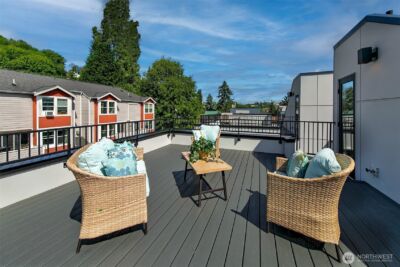 1525 C 17th Avenue S, Seattle, WA 98144 - Photo 2