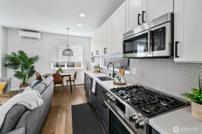 1525 C 17th Avenue S, Seattle, WA 98144 - Photo 10