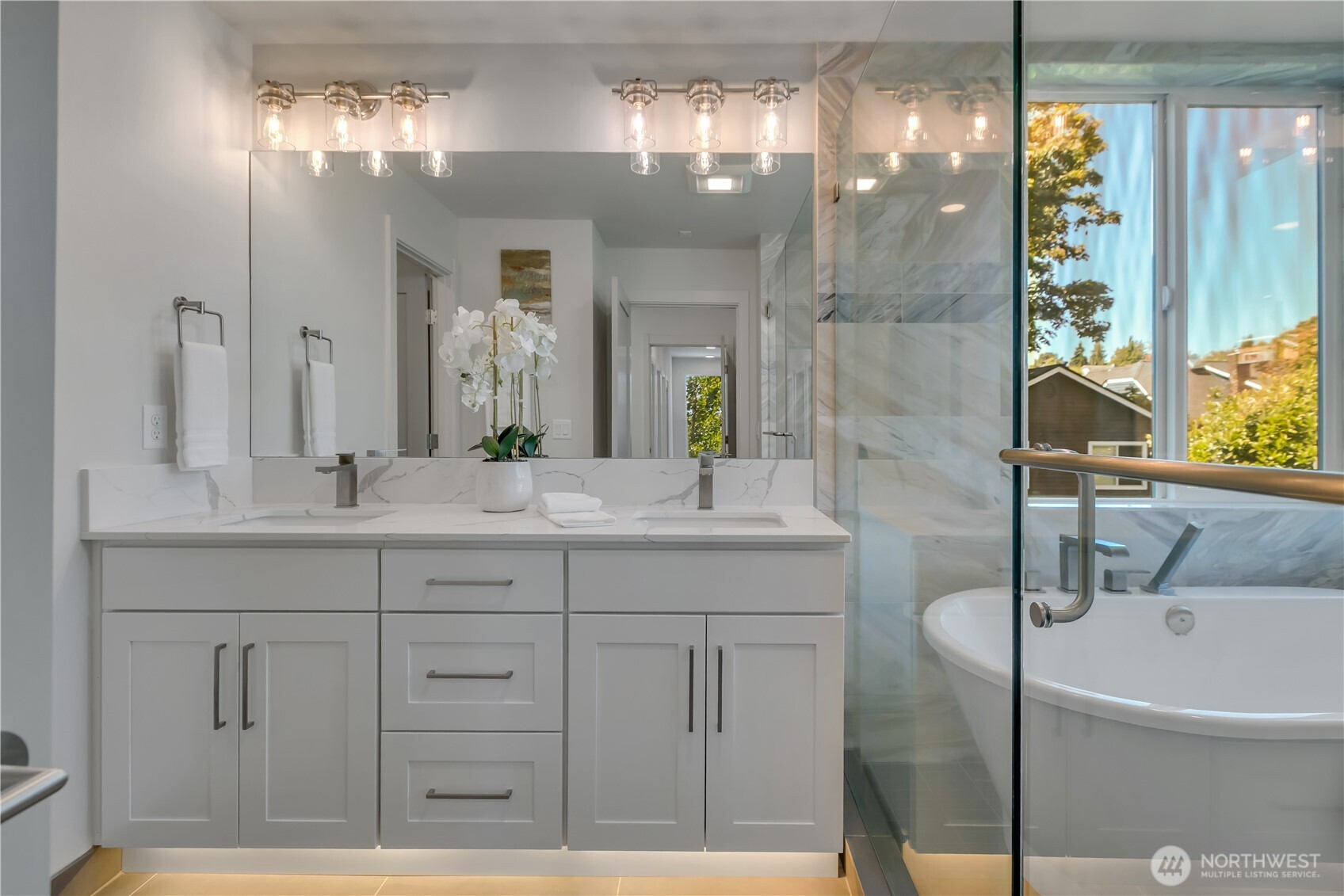 4019 4th Avenue NE #B, Seattle, WA 98105