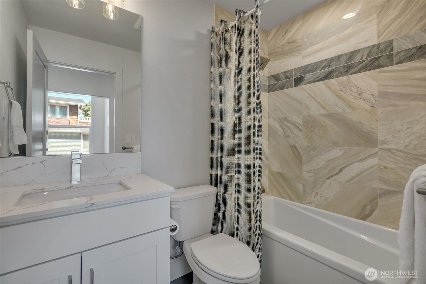 4019 4th Avenue NE #B, Seattle, WA 98105