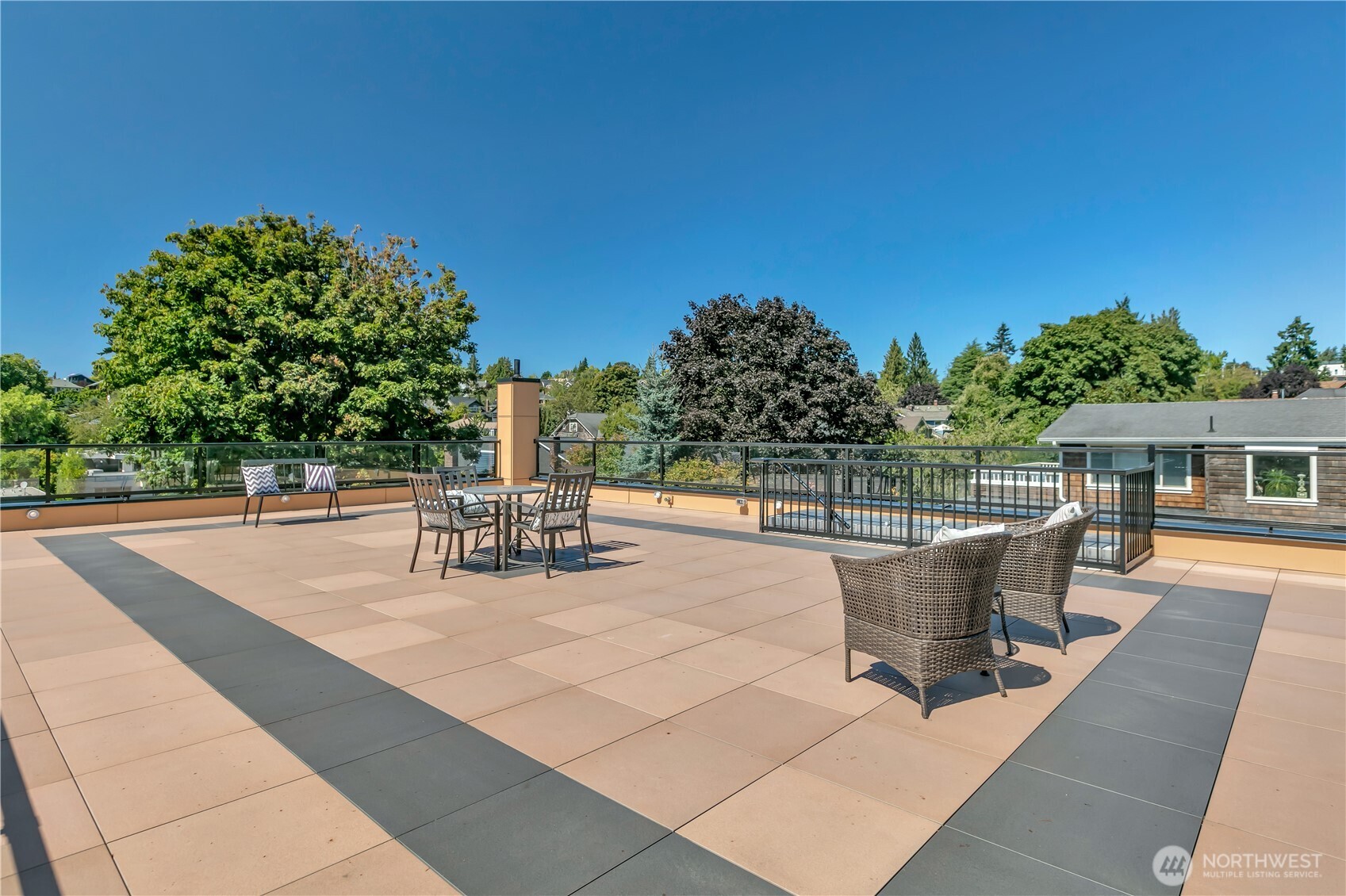 4019 4th Avenue NE #B, Seattle, WA 98105