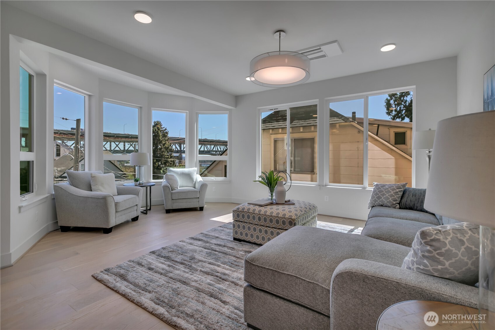 4019 4th Avenue NE #B, Seattle, WA 98105