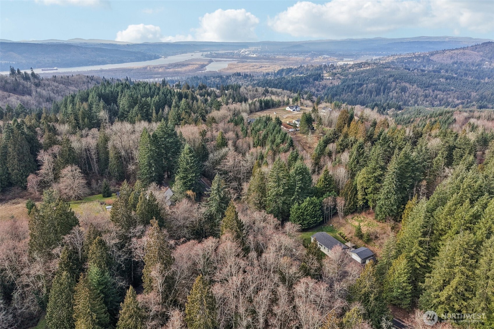 830 Kool Road , Kelso, WA 98626