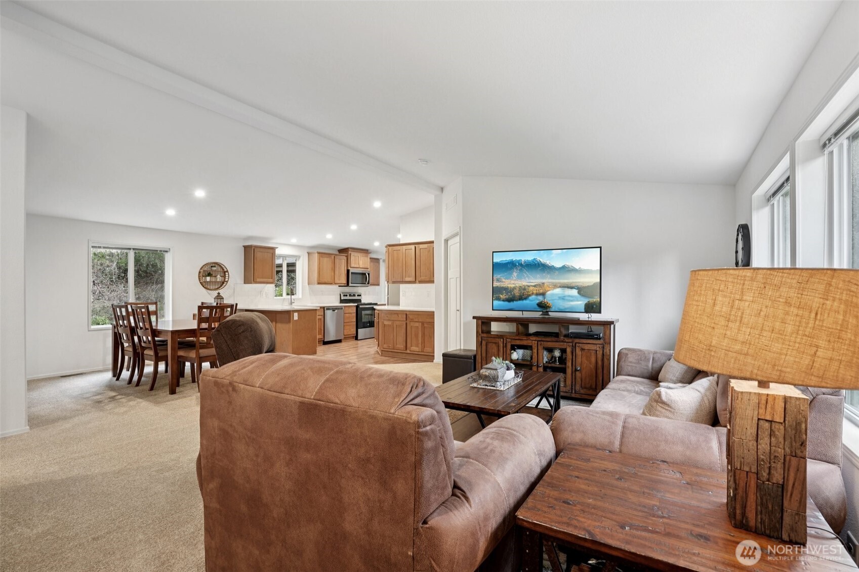 830 Kool Road , Kelso, WA 98626