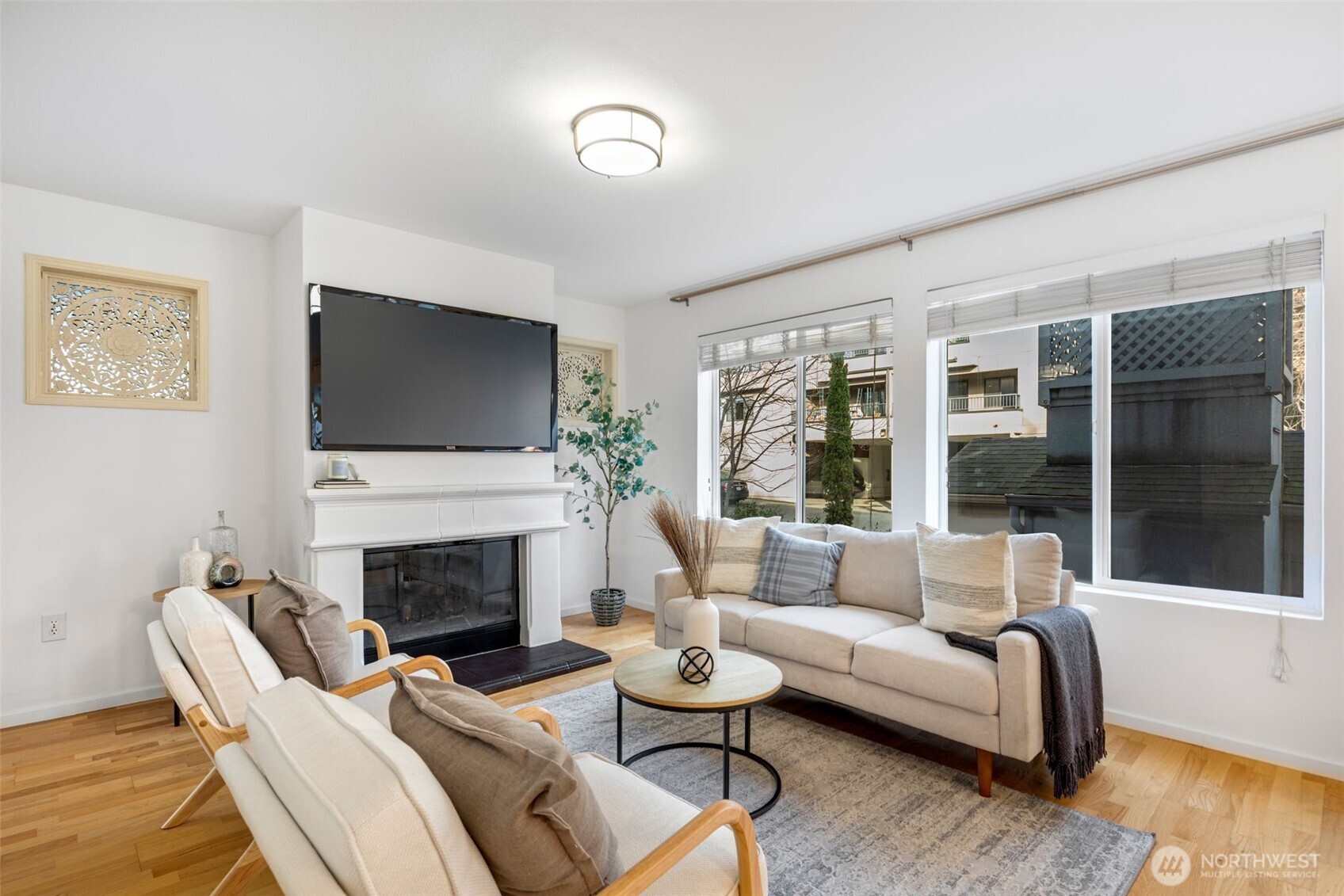 500 Aloha Street #211, Seattle, WA 98109