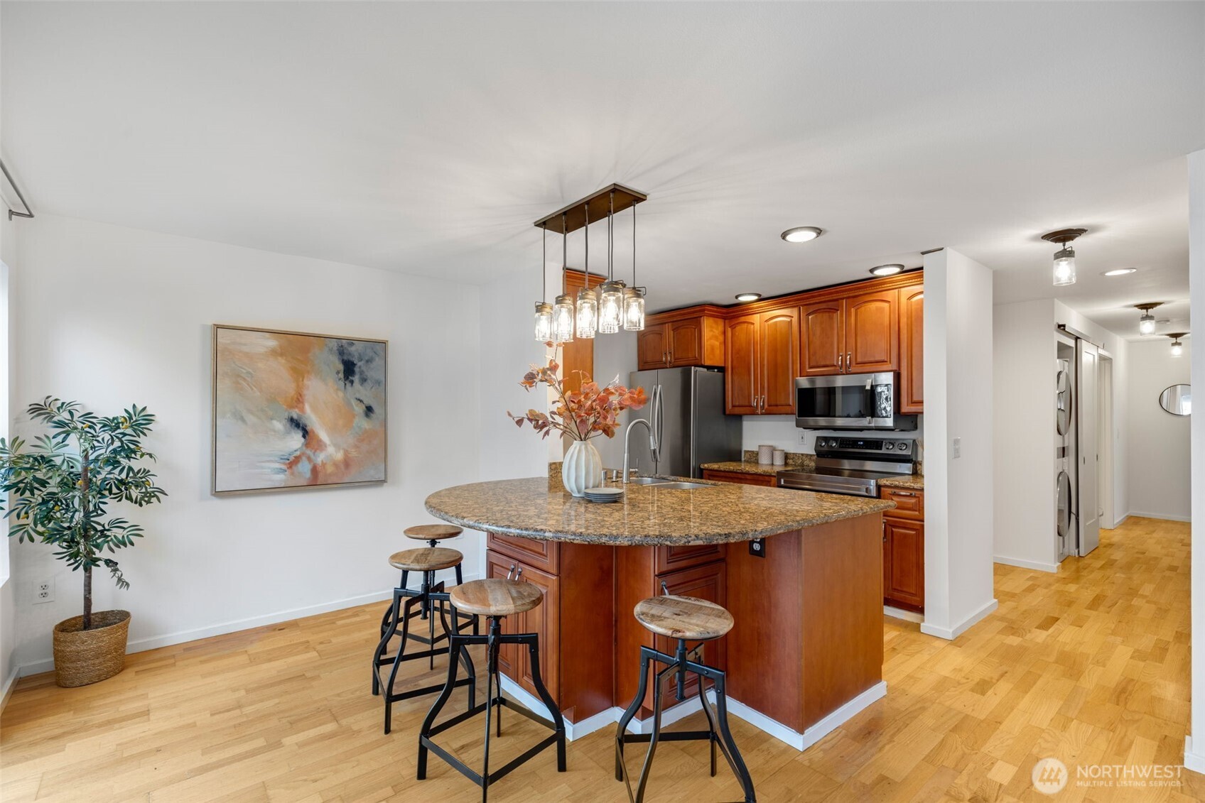 500 Aloha Street #211, Seattle, WA 98109