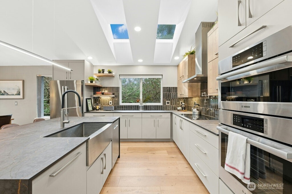 14547 Evanston Avenue N, Shoreline, WA 98133