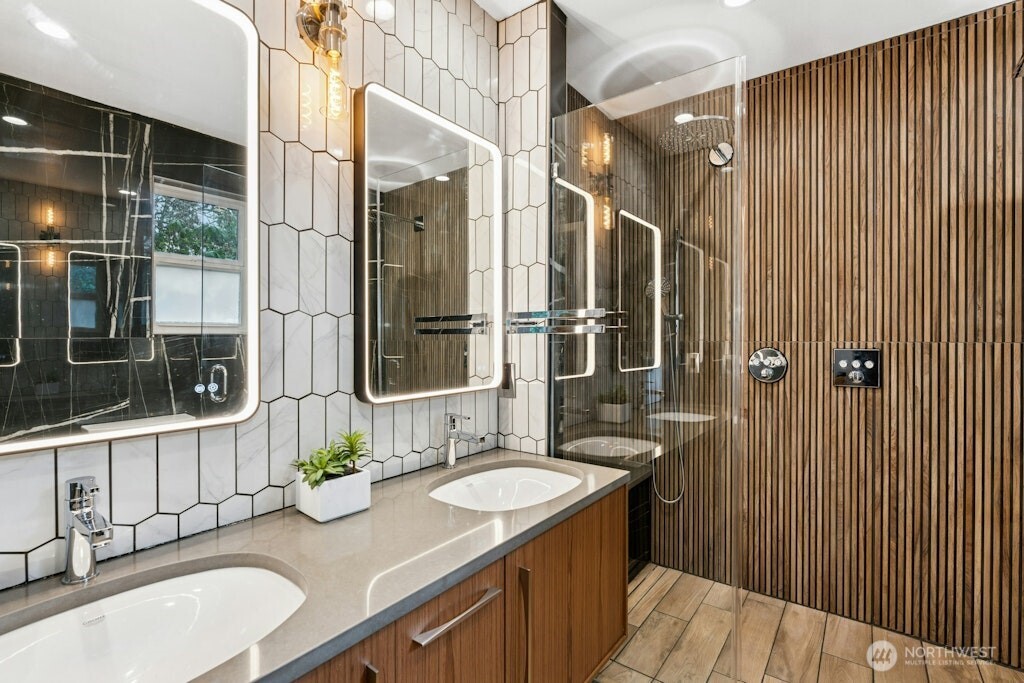 14547 Evanston Avenue N, Shoreline, WA 98133