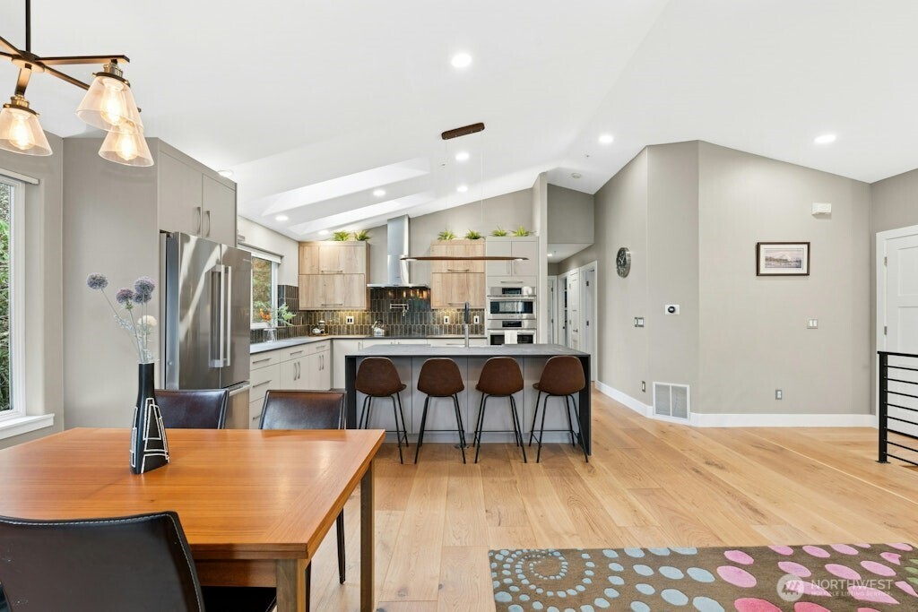 14547 Evanston Avenue N, Shoreline, WA 98133