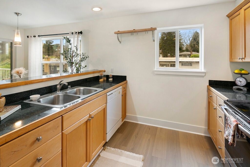 3120 SW Avalon Way #402, Seattle, WA 98126