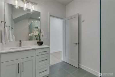 4019 4th Avenue NE, Seattle, WA 98105 - Photo 13