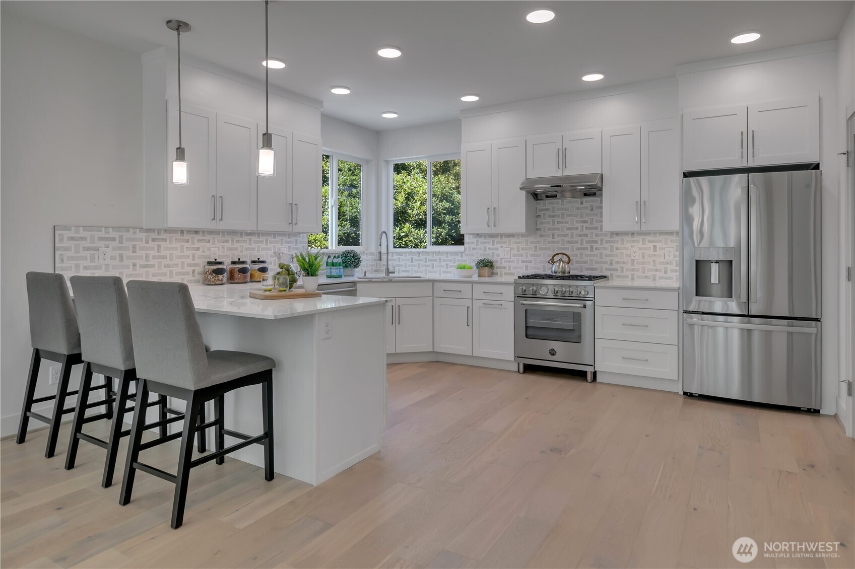 4019 4th Avenue NE, Seattle, WA 98105