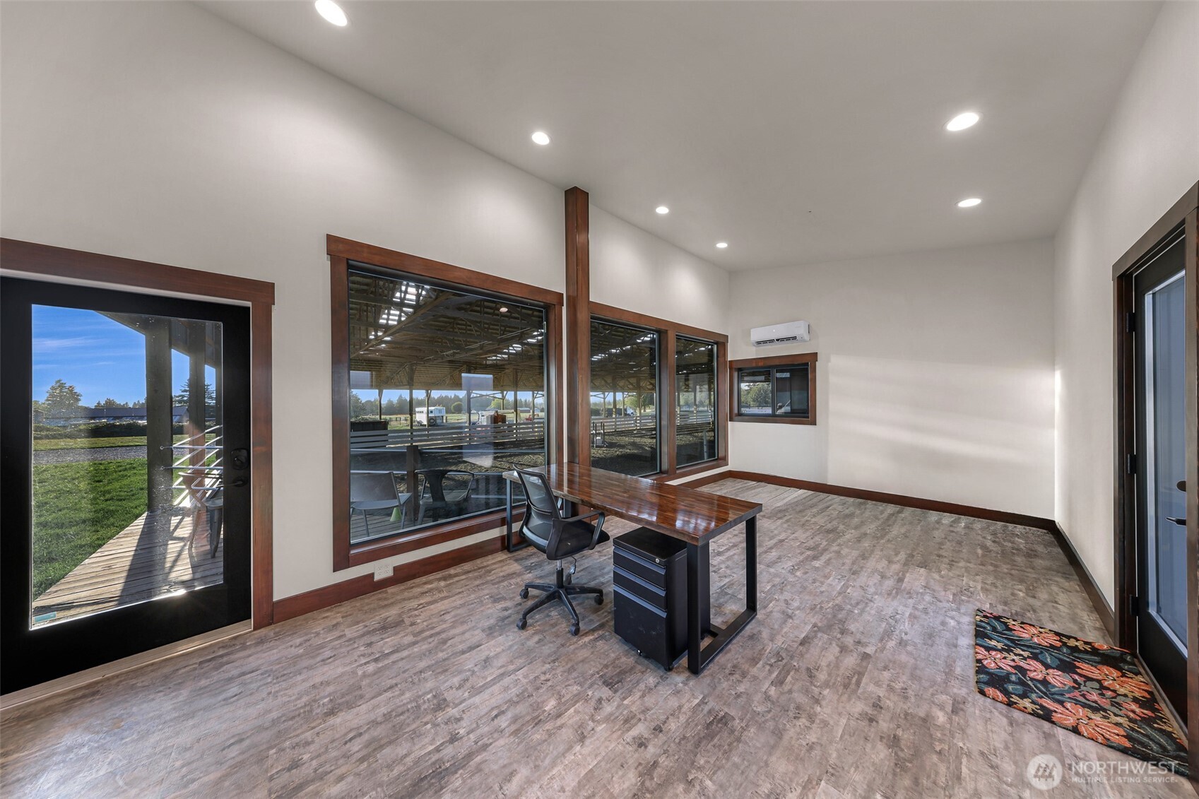 504 E Smith Road , Bellingham, WA 98226