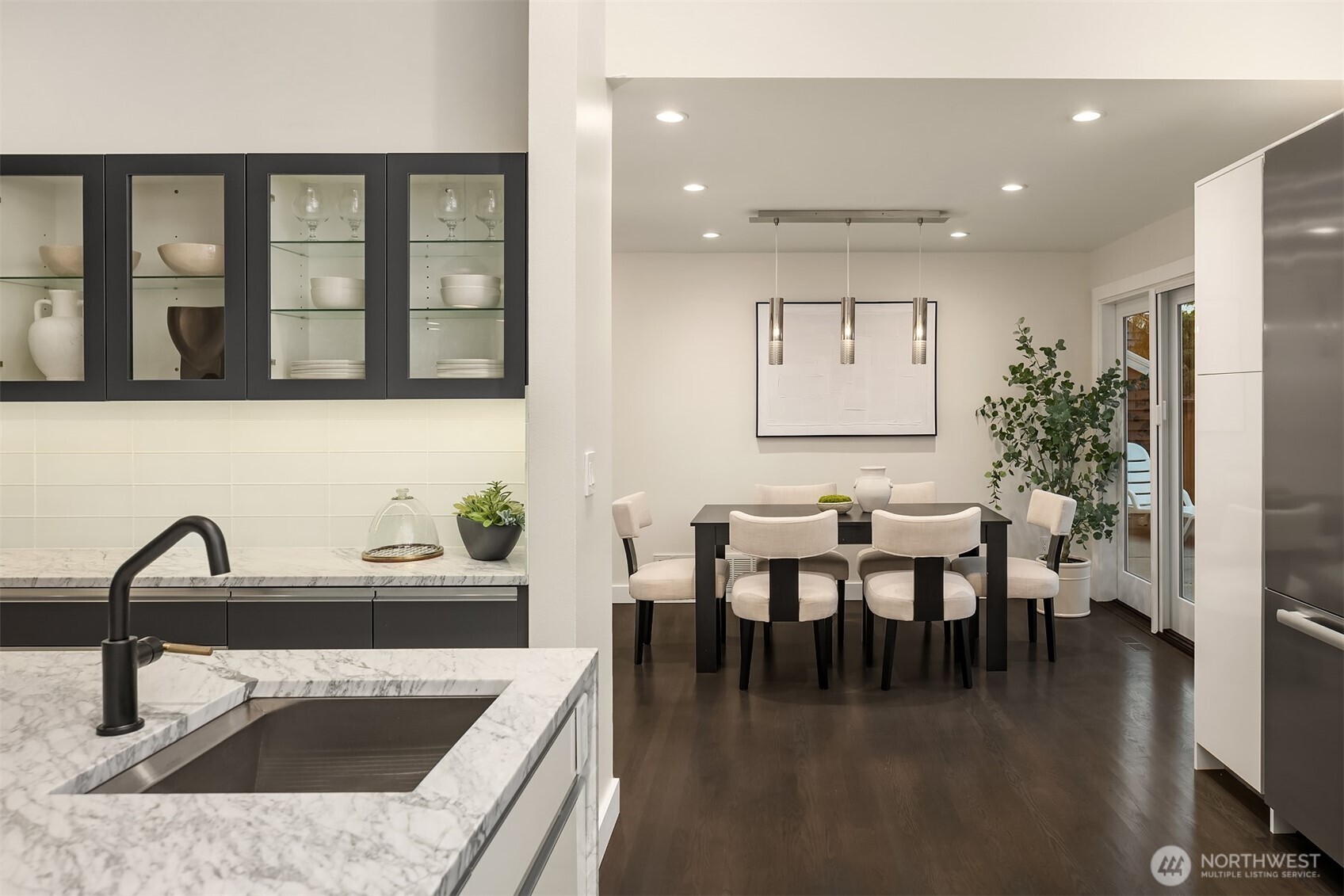 11715 NE 105th Lane , Kirkland, WA 98033-5039