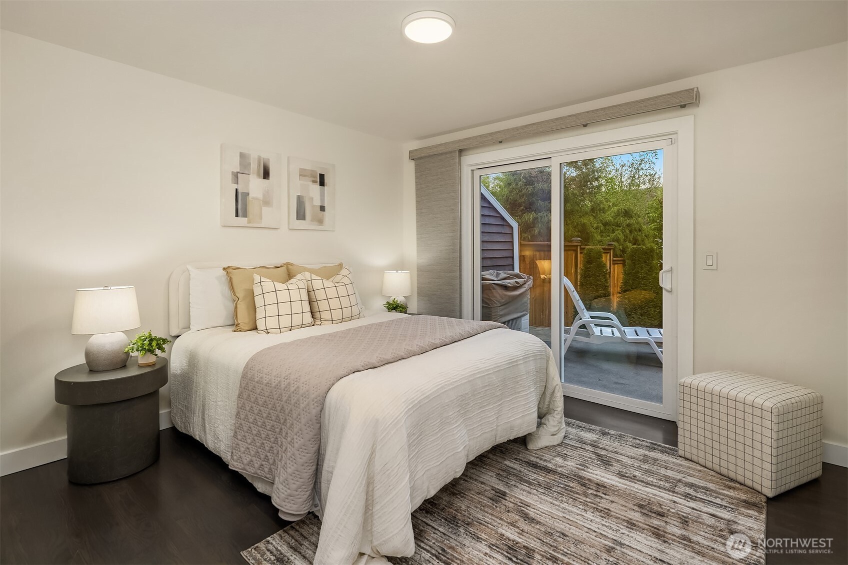 11715 NE 105th Lane , Kirkland, WA 98033-5039