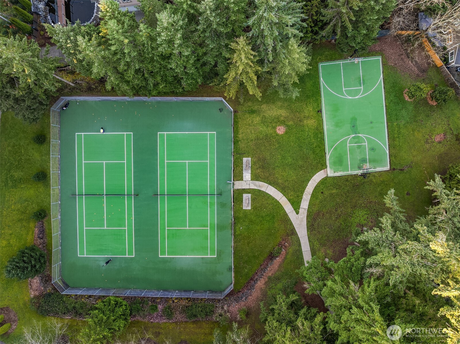 11715 NE 105th Lane , Kirkland, WA 98033-5039