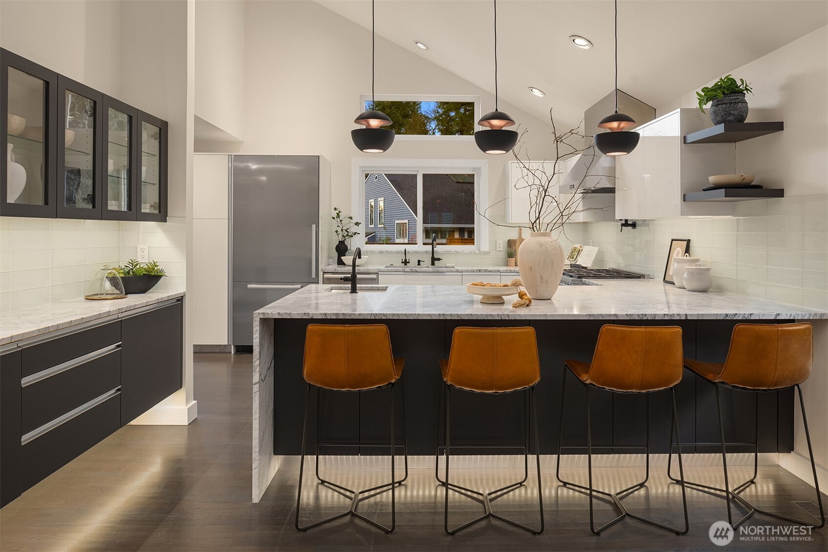 11715 NE 105th Lane , Kirkland, WA 98033-5039