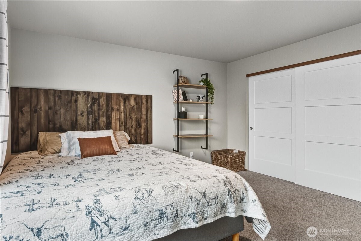 2479 3RD Street SE, East Wenatchee, WA 98802