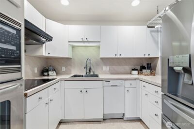 927 217th Street SW, Bothell, WA 98021 - Photo 24