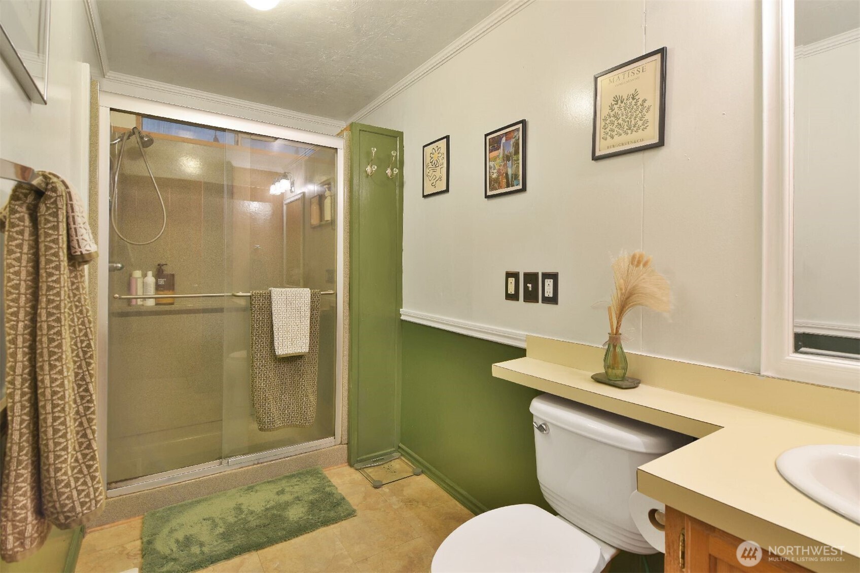 12611 NE 197th Street , Bothell, WA 98011