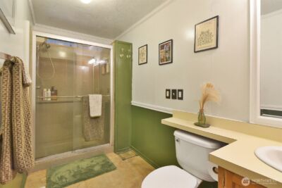 12611 NE 197th Street , Bothell, WA 98011 - Photo 18