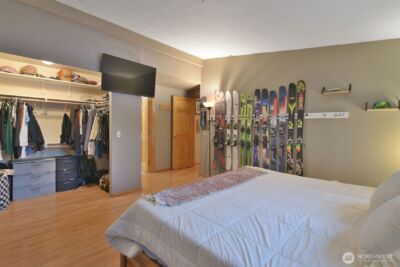 12611 NE 197th Street , Bothell, WA 98011 - Photo 20