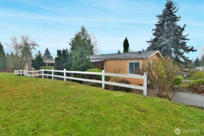 12611 NE 197th Street , Bothell, WA 98011 - Photo 2