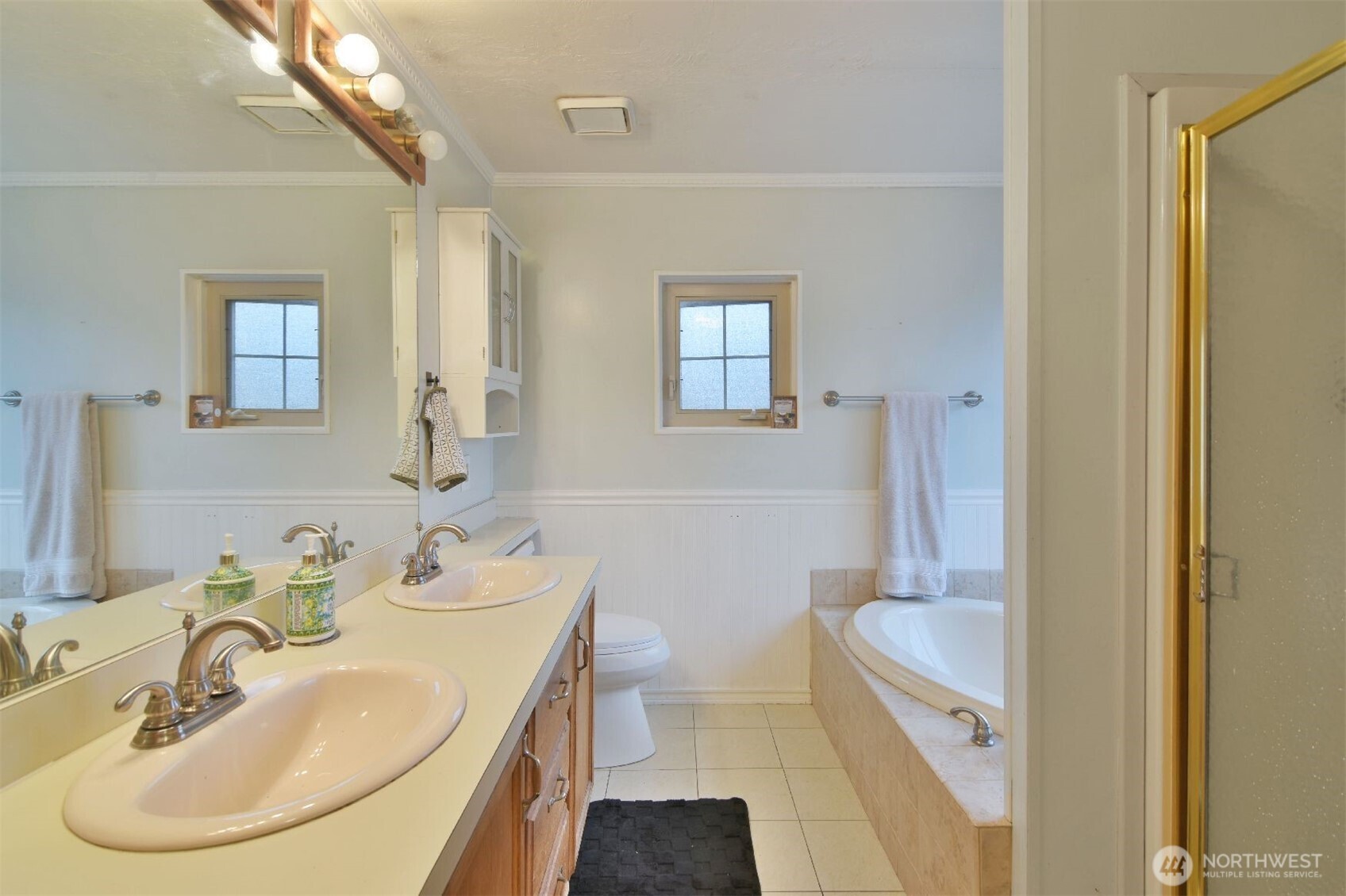 12611 NE 197th Street , Bothell, WA 98011